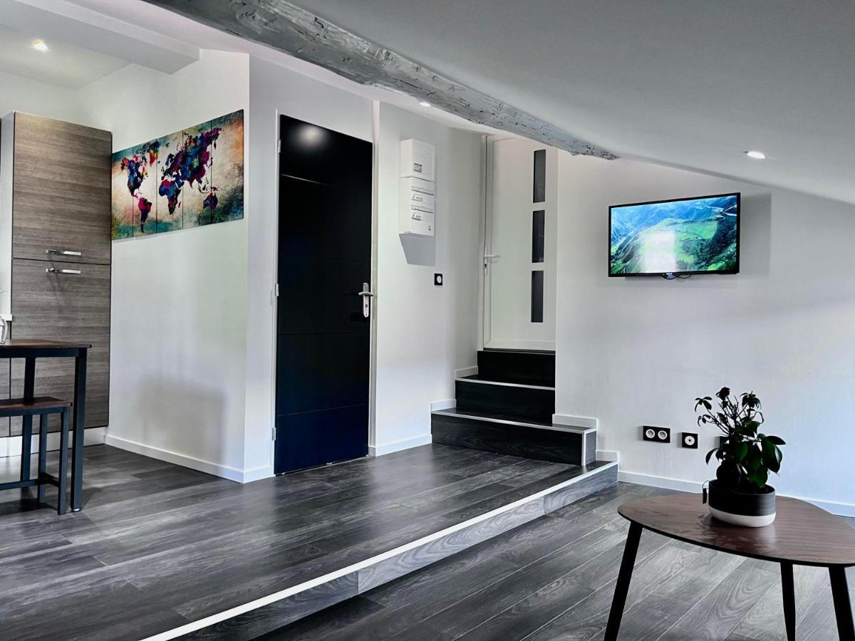 Cosy Et Atypique Apartment Bargemon Luaran gambar